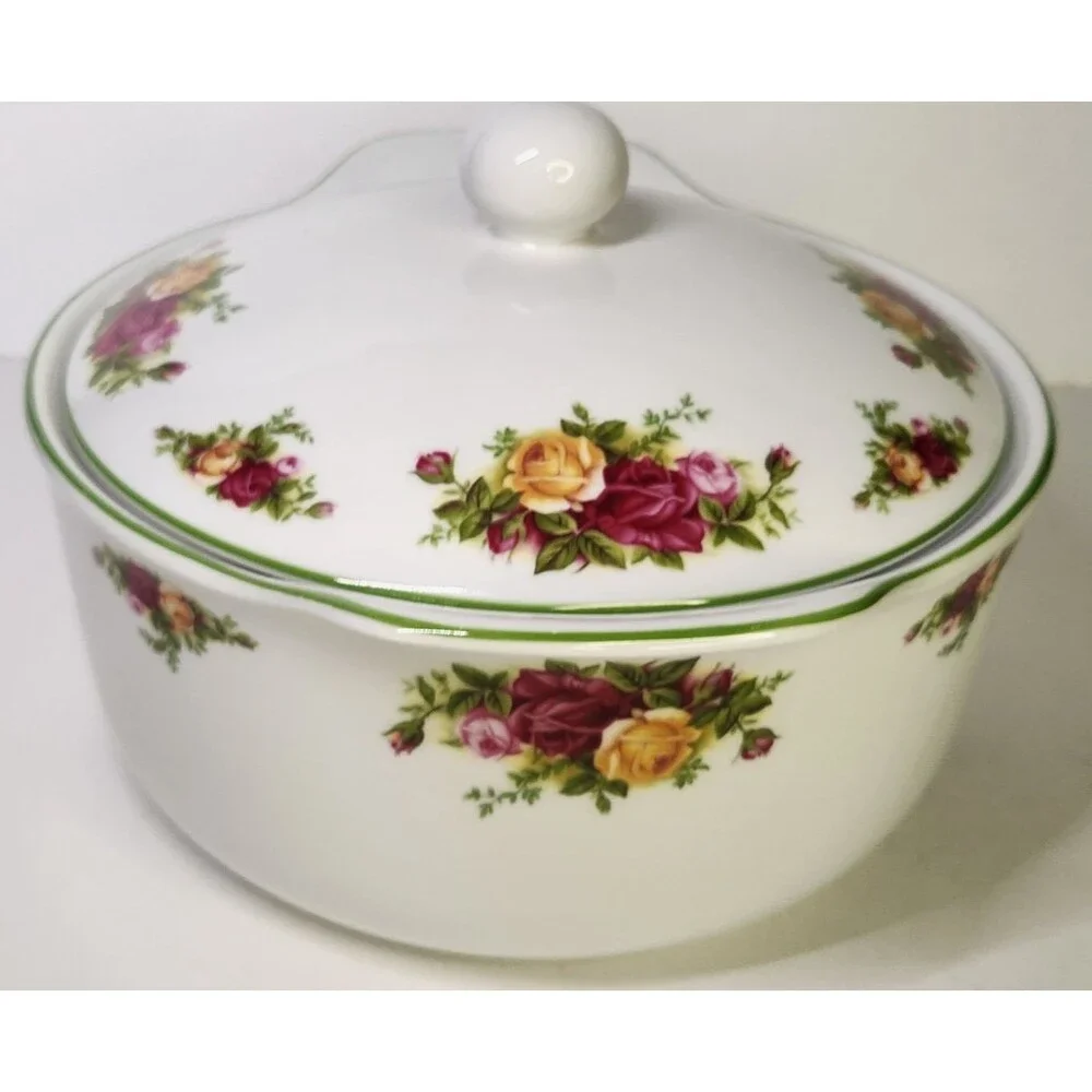 Royal Albert Old Country Roses Covered Casserole Dish Green Trim 2.5 Qt 10.5